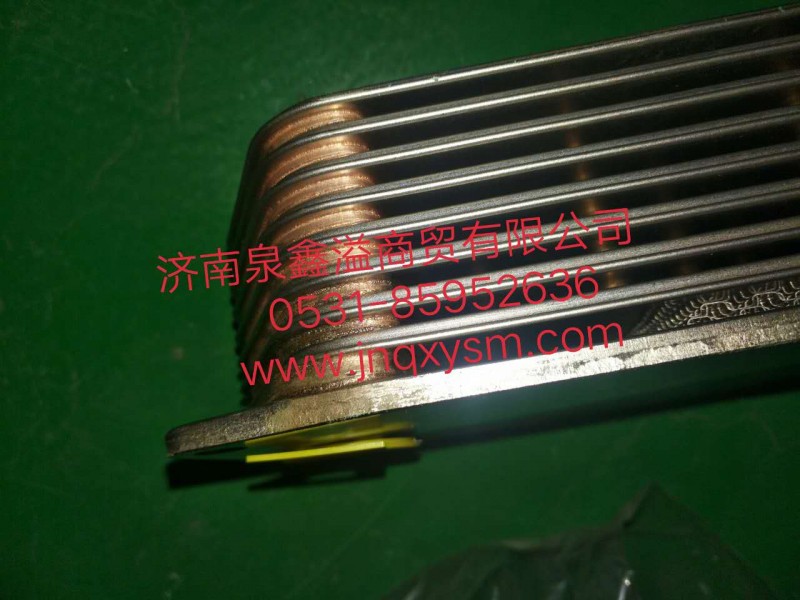 VG1500019336,机油冷却器,济南泉鑫溢商贸有限公司