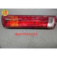 供应斯太尔豪沃后尾灯 WG9719810011  汽车配件