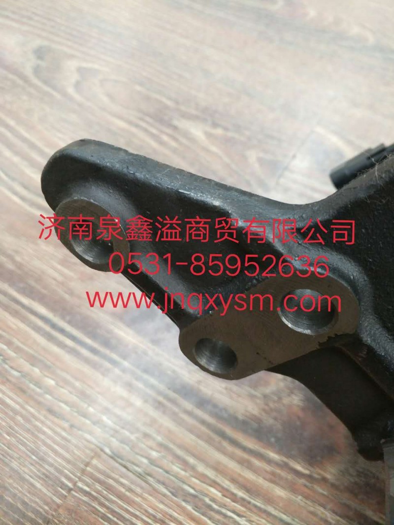 100810300032,压缩机及安装支架总成,济南泉鑫溢商贸有限公司
