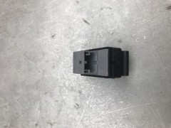 WG1642330181,HOWO玻璃升降器开关,济南驰南原厂电器