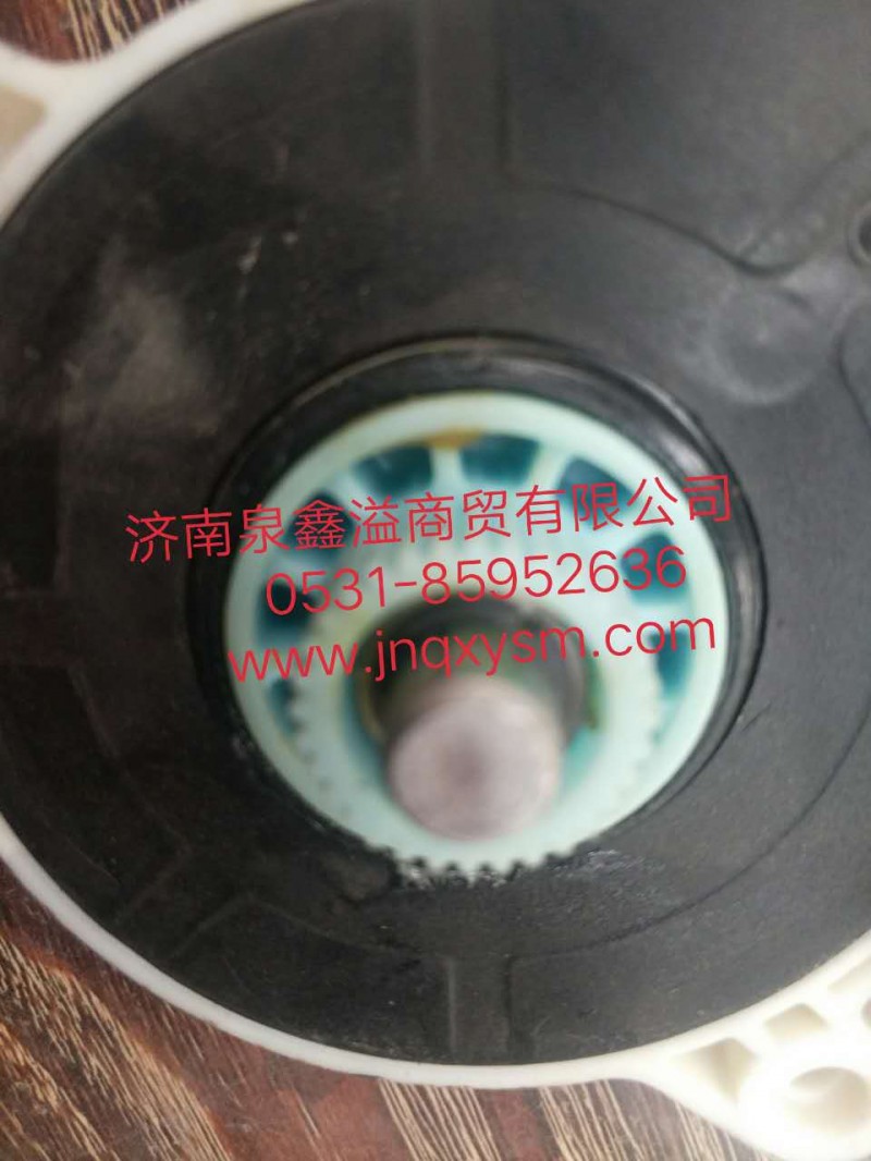 15061000005,右车门玻璃升降器电机,济南泉鑫溢商贸有限公司