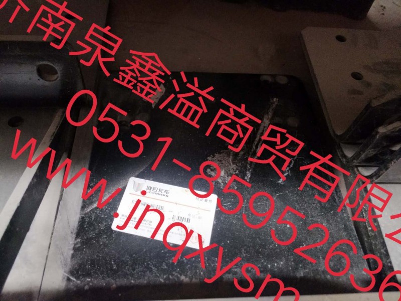 100224100003,中桥中间传动轴吊架,济南泉鑫溢商贸有限公司