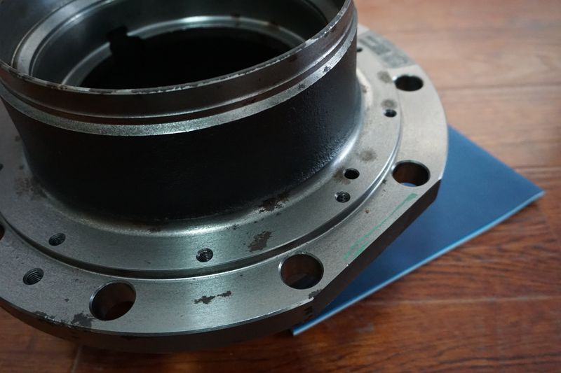 99112340009,原厂后轮毂 Rear hub,山东弗凯车桥重卡零部件制造有限公司