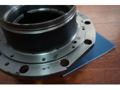 99112340009,原厂后轮毂 Rear hub,山东弗凯车桥重卡零部件制造有限公司