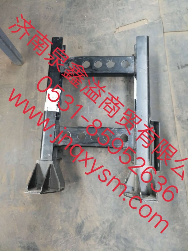 100120100827,催化消声器固定支架总成,济南泉鑫溢商贸有限公司