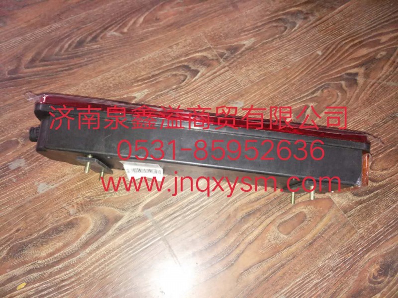 右后组合灯图2