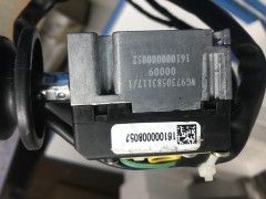 WG9730583117,HOWO组合开关,济南驰南原厂电器