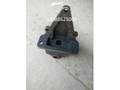 DZ9114520010,前簧前支架,济南高盛重汽配件销售公司