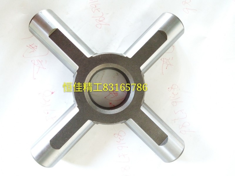 QDT2402N-331,十字轴,济南恒佳精工汽车零部件有限公司