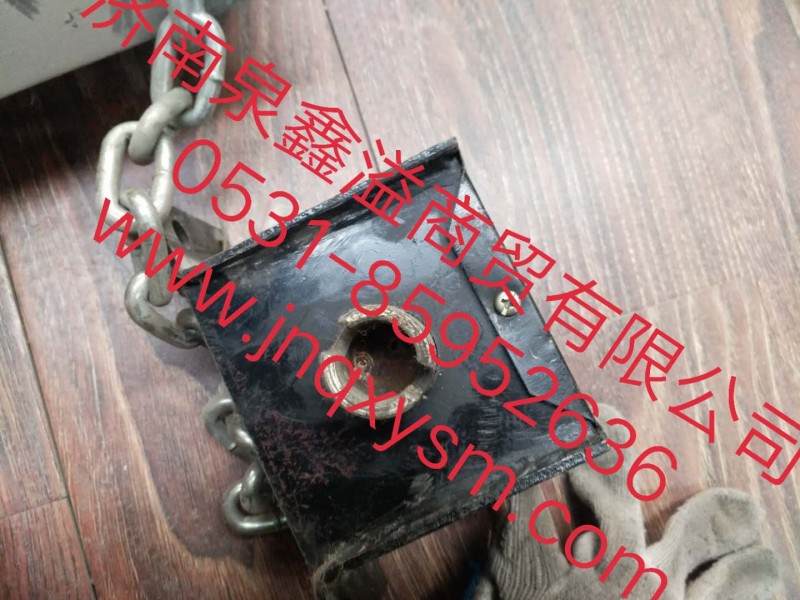 100310500004,侧置备胎升降器总成,济南泉鑫溢商贸有限公司