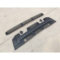 陜汽德龍X3000牽引車保險(xiǎn)杠中網(wǎng)