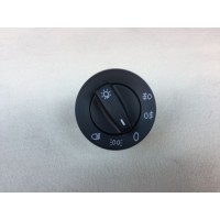 陜汽德龍X3000大燈總開(kāi)關(guān)DZ97189584680