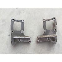陜汽德龍X3000保險(xiǎn)杠固定座DZ97189621011/2