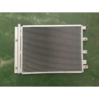 陜汽德龍新M3000空調冷凝器DZ15221845033