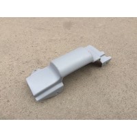 德龙新M3000车门下铰链装饰板DZ15221114077