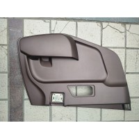 左車門內(nèi)飾板WG1684337004