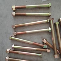 斯太爾豪沃鋼板托架螺絲260mm帶冒豪沃