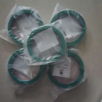 斯太尔差速器油封85x105x16  0.1kg 8元