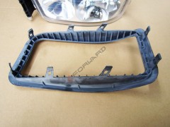 569.02.303.16,Headlamp seal sleeve right,济南向前汽车配件有限公司