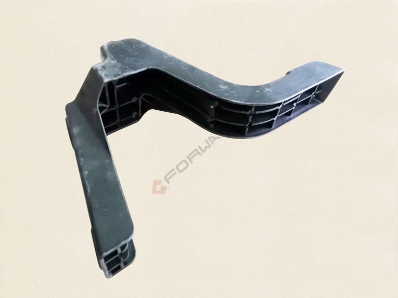 DZ14251370383,Guide hood bracket two (left),济南向前汽车配件有限公司