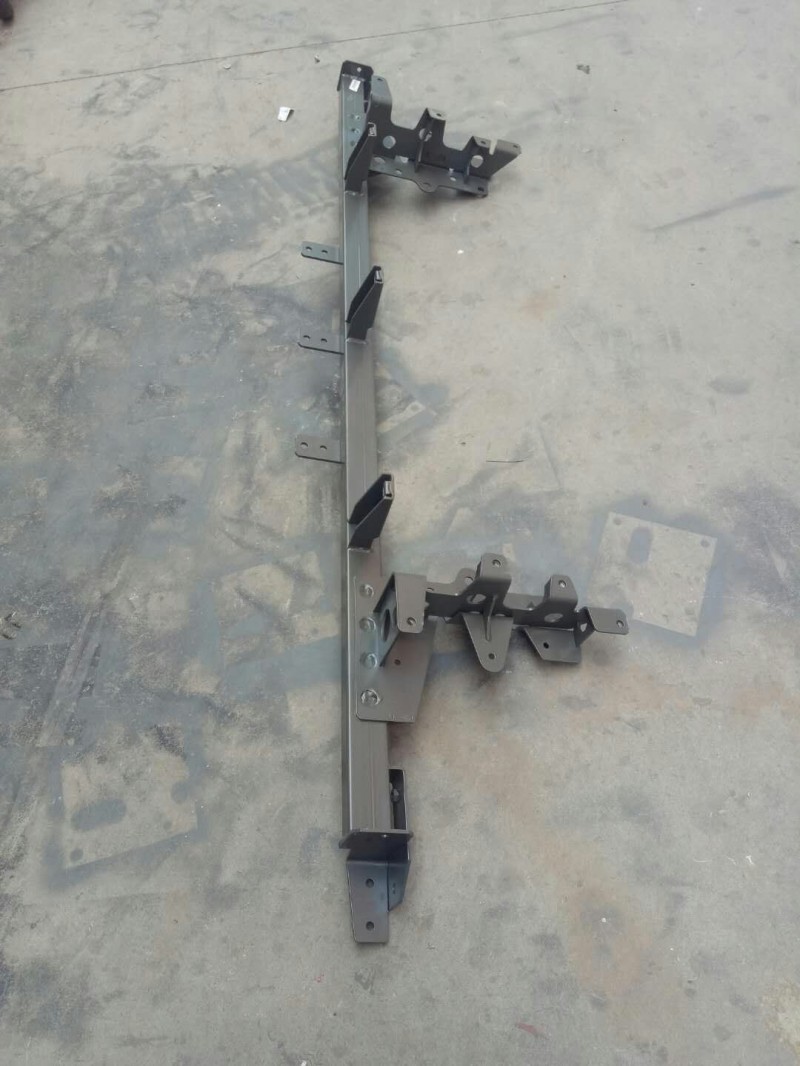 保险杠支架图3