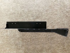 DZ96189940001,左尾灯支架总成Left taillight bracket,济南向前汽车配件有限公司