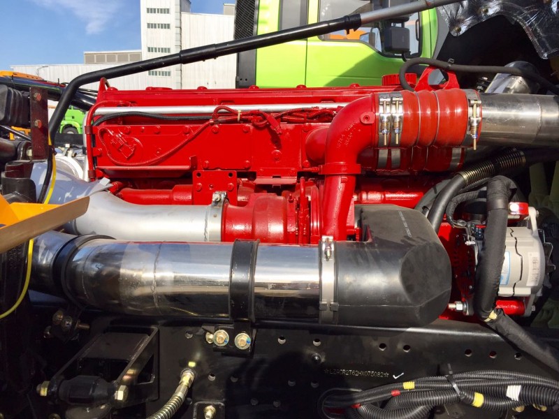3883977X,输气管（增压器）Gas pipe (supercharger),济南向前汽车配件有限公司