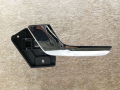 DZ14251340033,左车门内扣手Left door inner button X5000,济南向前汽车配件有限公司