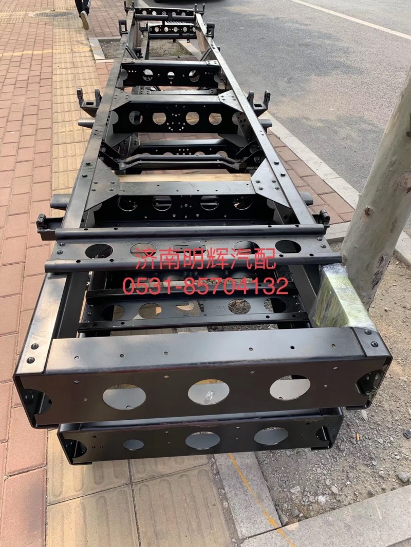 重汽王牌轻卡配件车架总成，重汽四川王牌轻卡图1