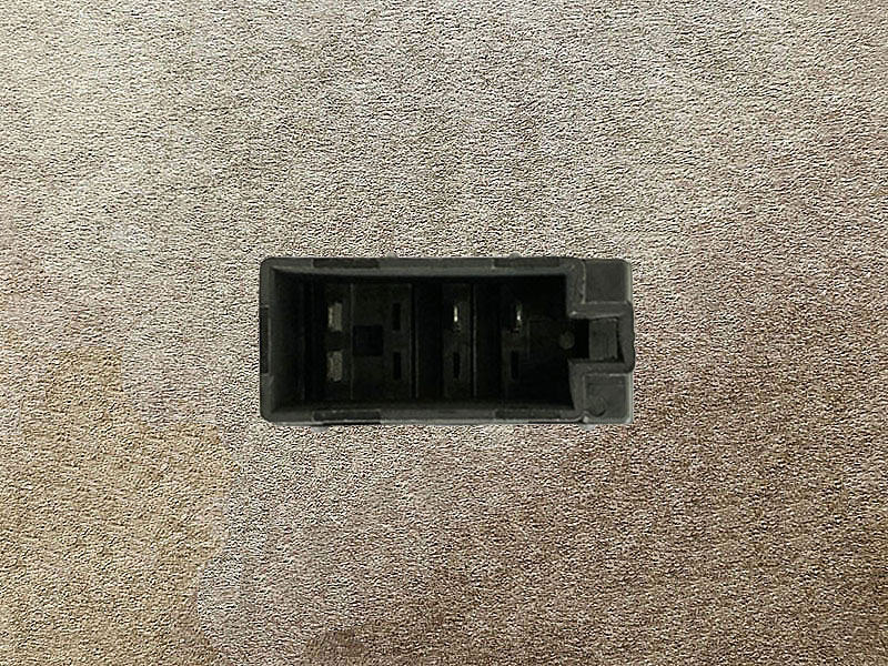 DZ96189584506,轴间闭锁开关Intershaft latching switch,济南向前汽车配件有限公司