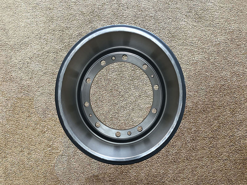 81.50110.0232,前制动鼓，Front brake drum HDM7.5,济南向前汽车配件有限公司