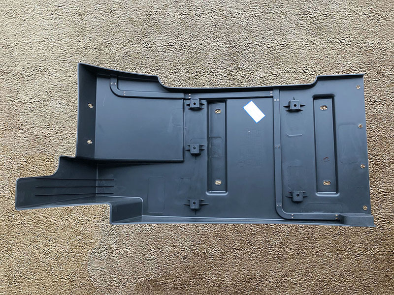 DZ15221232705,Right rear wing subplate,济南向前汽车配件有限公司