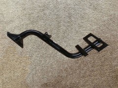 DZ14251241500,Left pedal bracket X3000,济南向前汽车配件有限公司