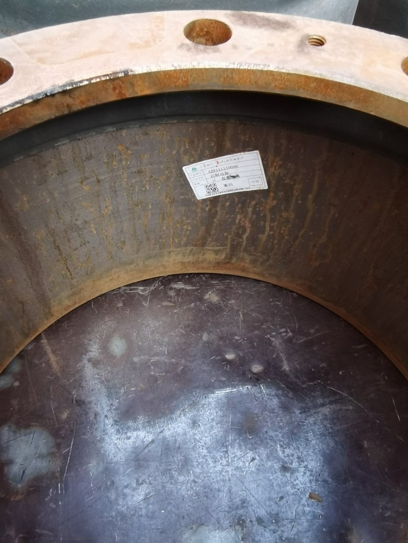 AZ9111340006后制动毂（160桥）图1