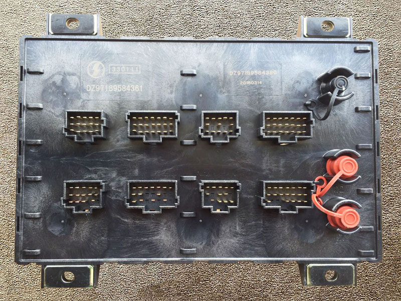 DZ97189584380,Electrical panel (X3000),济南向前汽车配件有限公司