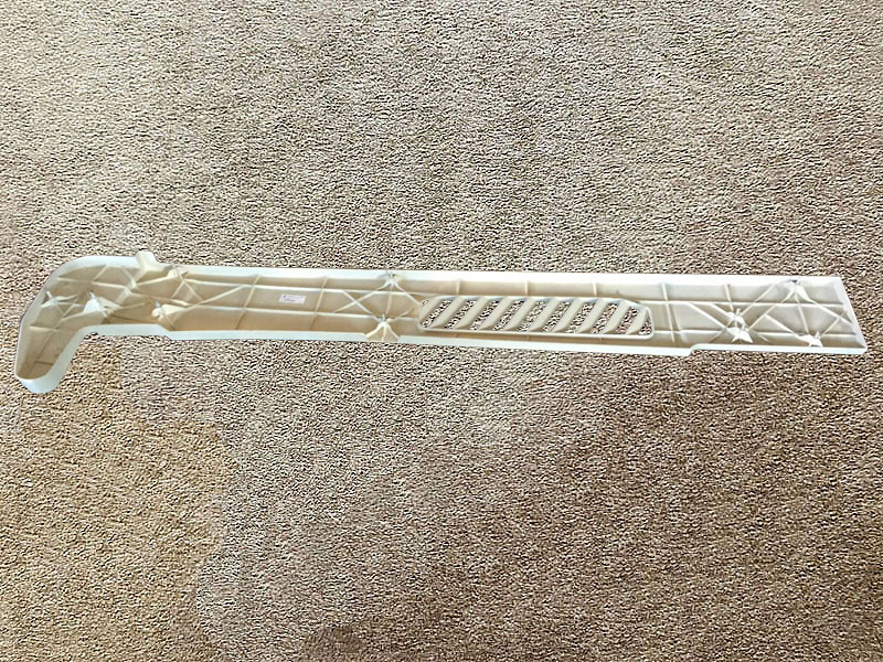 DZ14251870027,Right deflector X3000,济南向前汽车配件有限公司