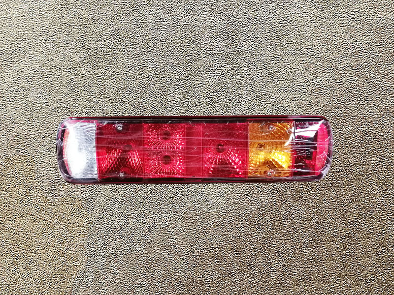 WG9719810002,Right combination taillight,济南向前汽车配件有限公司