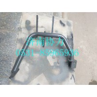 AZ9716930212   踏板右支架总成