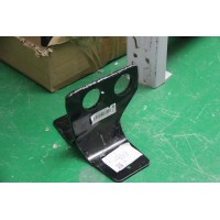 散熱器右支架 752W06100-0005