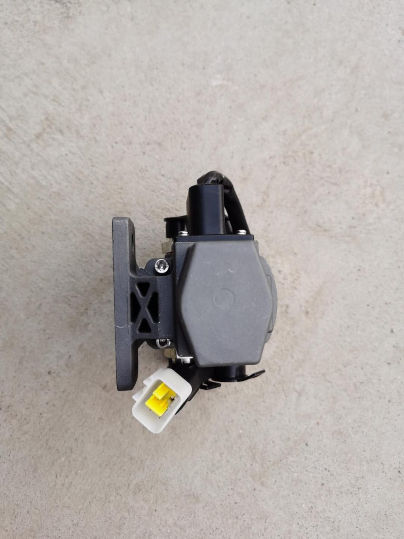 歐曼油箱轉(zhuǎn)換開(kāi)關(guān)1116136680001 (5)