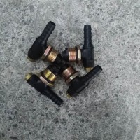 WG9000361306T型三通接头体斯太尔汽车配件