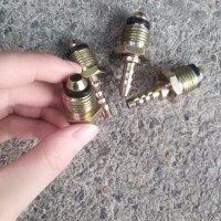 豪沃配件WG9000361106直通接头体NG8/NW6