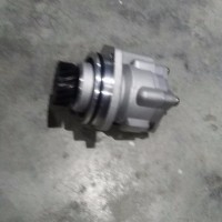 代理豪沃汽车配件备货转向助力泵WG9619470080