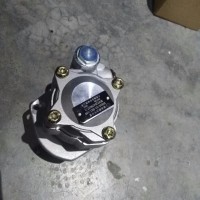 重汽配件批发转向助力泵WG9619470080
