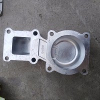 VG1540040232节温器上盖重汽外贸装柜