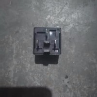 81.25902.0459继电器重汽豪沃汽车配件原产地批发