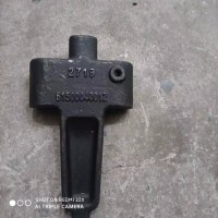 专业重汽豪沃出口外贸吊环夹紧块VG1500040012装柜