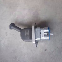 WG900360165/3 手制动阀重卡汽车配件通用配件装柜