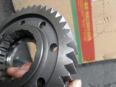 AZ2211040091   主轴一档齿轮