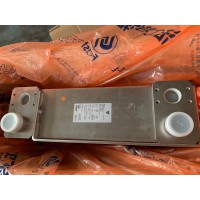 CX31-1503140   油冷器